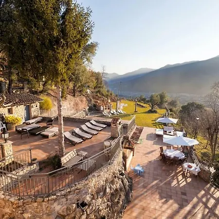 Villa Parti With Pool